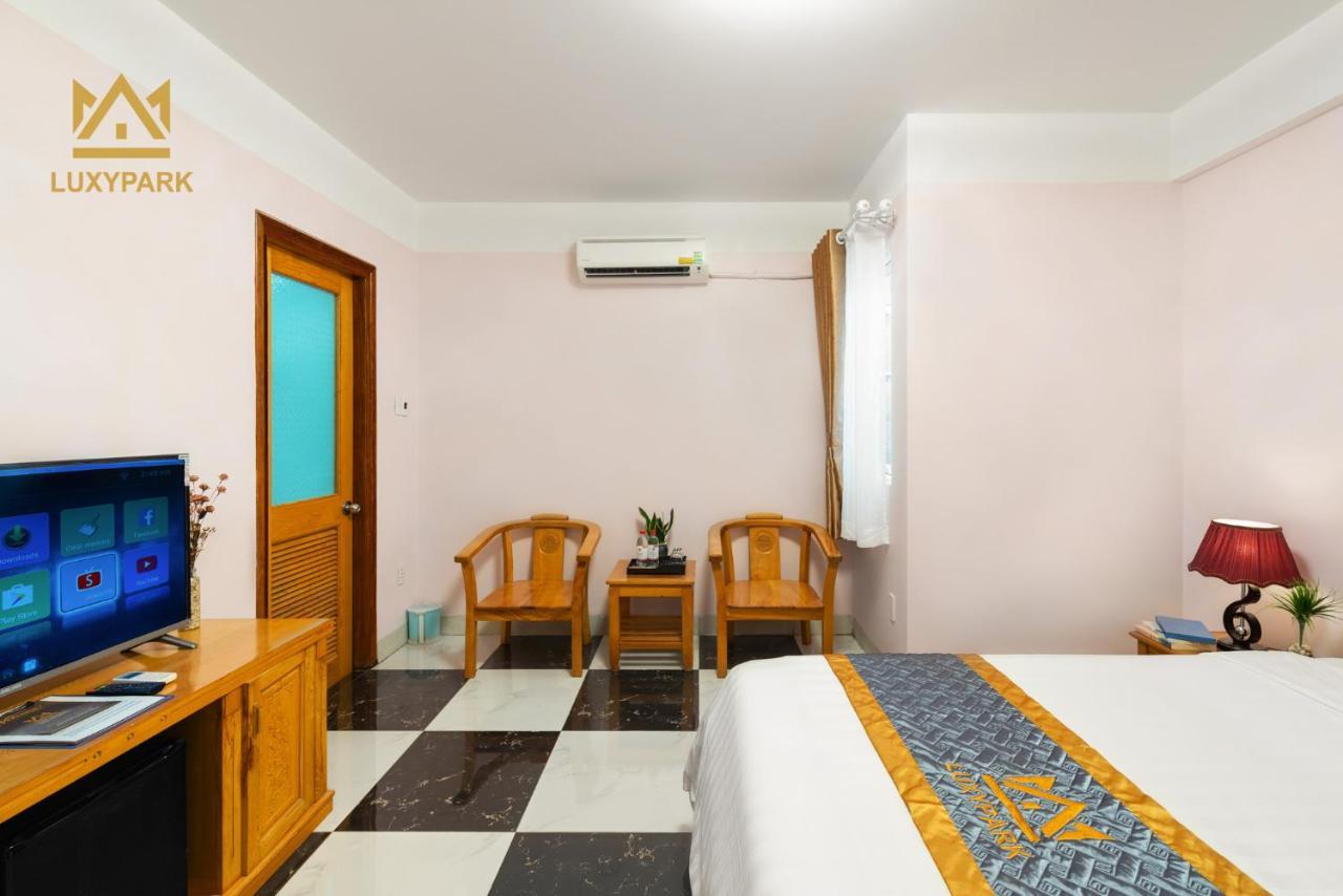 Luxy Park Hotel - Phu Quoc Centre المظهر الخارجي الصورة